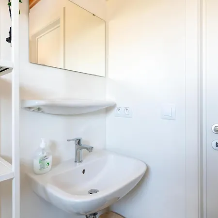 Vakantiehuis In With Garden, Cleaning Included *