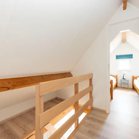 Vakantiehuis In With Garden, Cleaning Included