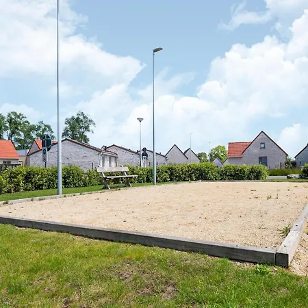 Vakantiehuis In With Garden, Cleaning Included